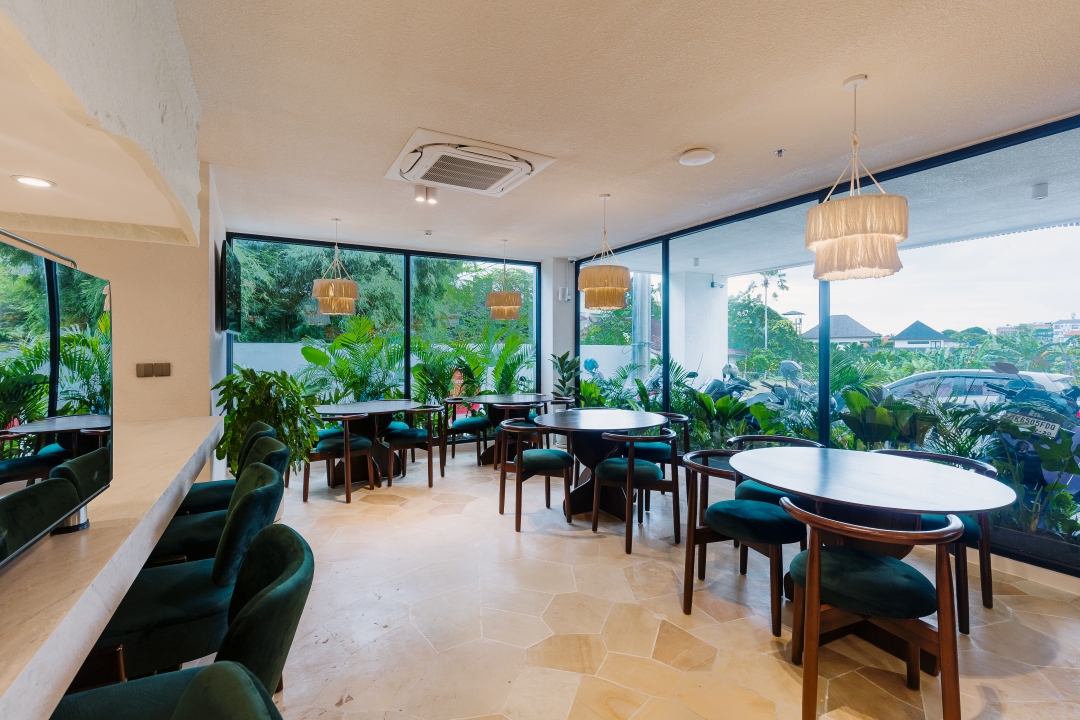 cafe inside the sunny muse apartel bali